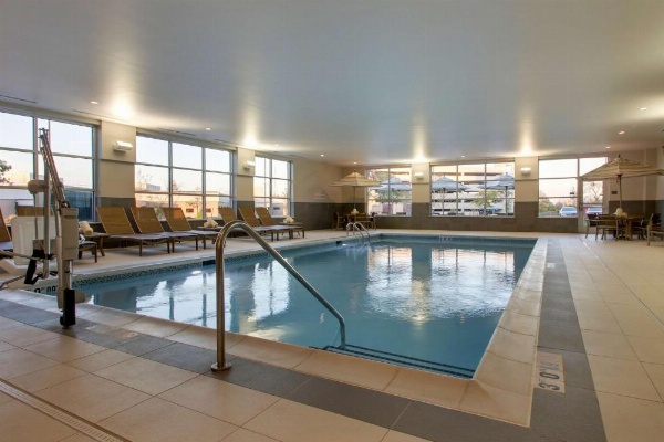 Hyatt House Oak Brook image 24