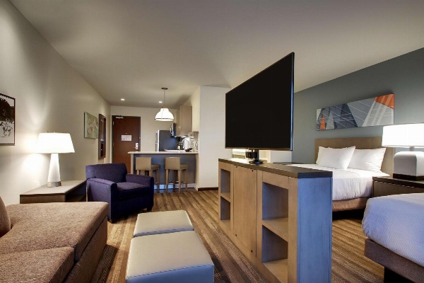 Hyatt House Oak Brook image 3