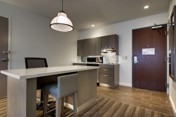 Hyatt House Oak Brook image 4